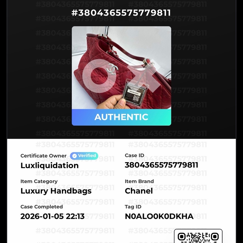 Authentic RARE Iridescent Chanel Tote - Picture 10 of 13